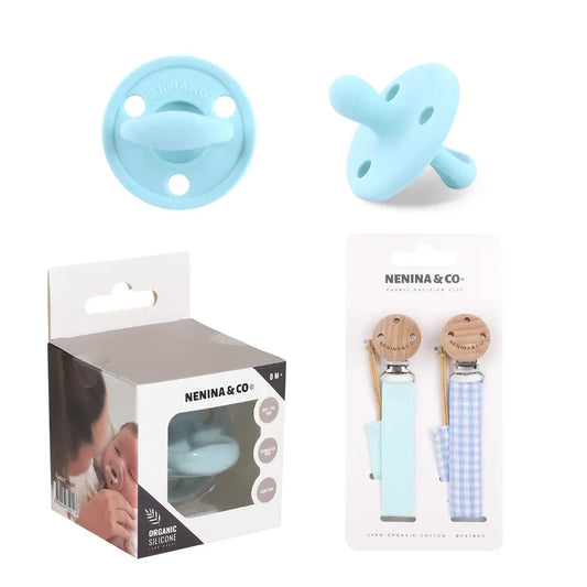 Kit Nenina & Co – Celeste| 2 Chupeteros Algodón Orgánico + 1 Chupete Clásico de Silicona
