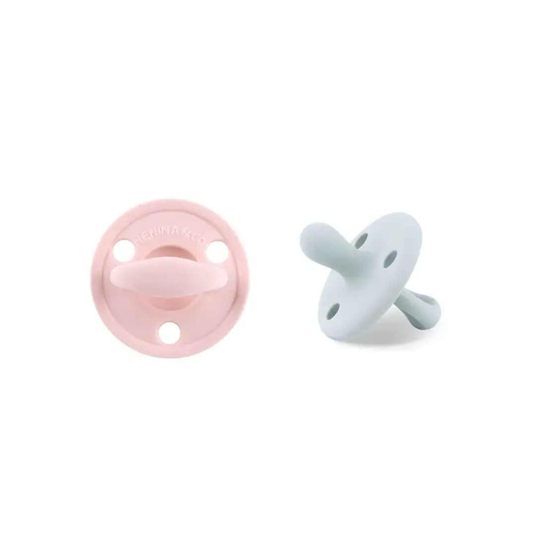 Kit Nenina & Co Rosa pálido + Gris| 2 Chupetes + 2 Chupeteros + Guardachupete
