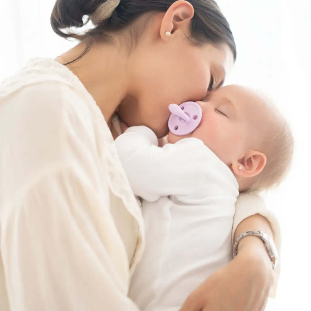 Pack 2 chupetes + Pack 2 chupeteros Beige y Lila DIAMOND By Nenina & Co