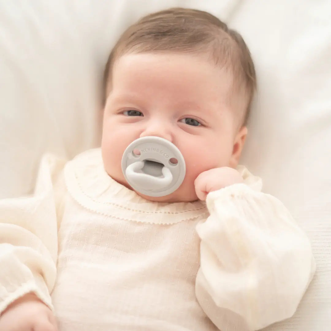 Pack 2 chupetes + Pack 2 chupeteros Lila DIAMOND By Nenina & Co