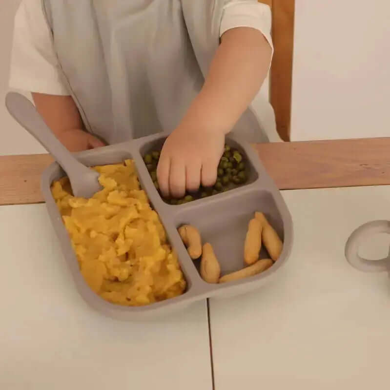 Kit Deluxe Babero + Vajilla BLW Gris 9 Piezas de Silicona orgánica con ventosas Nenina & Co