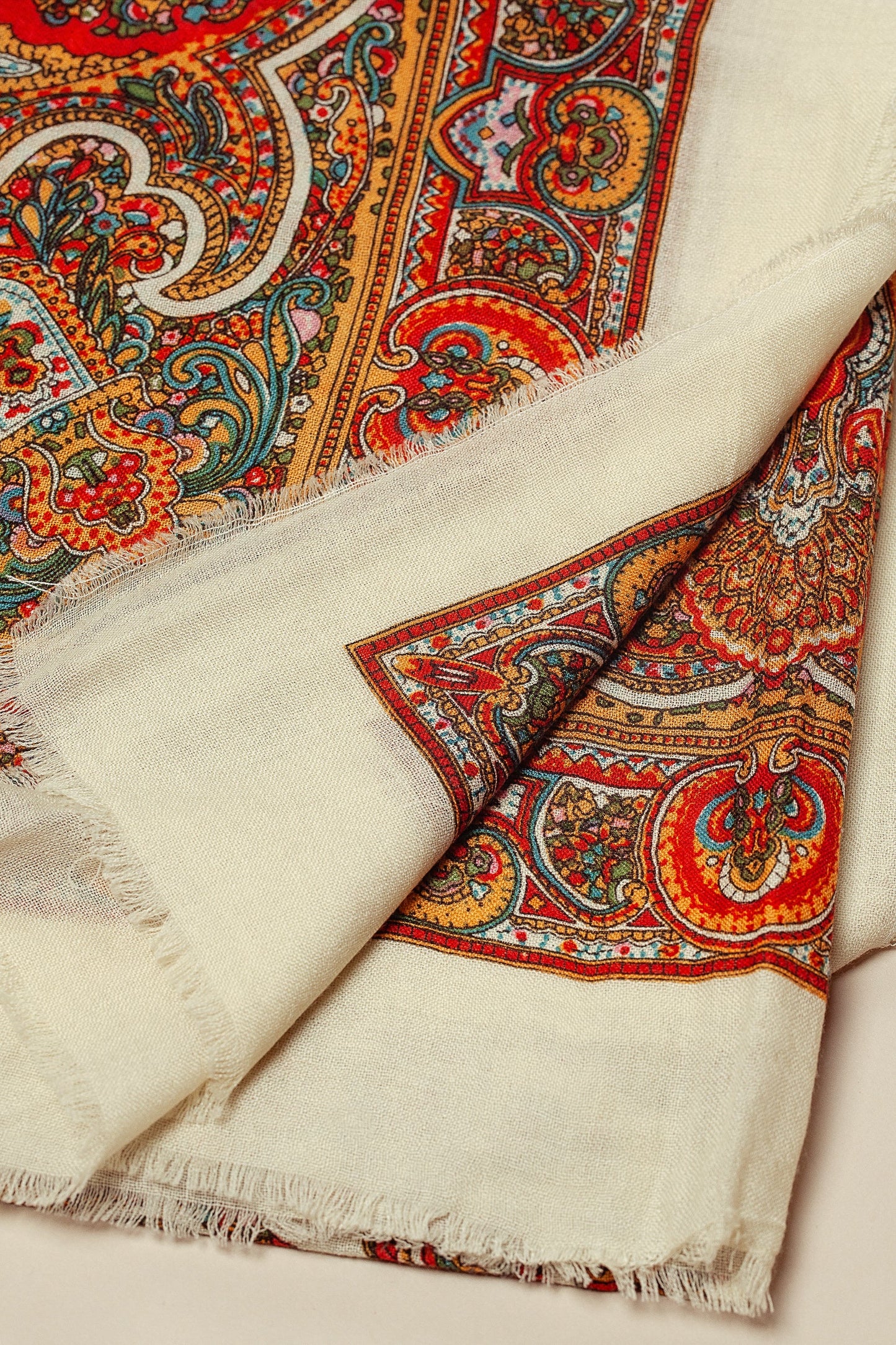 Pañuelo Pisto o Cien Colores lana blanco