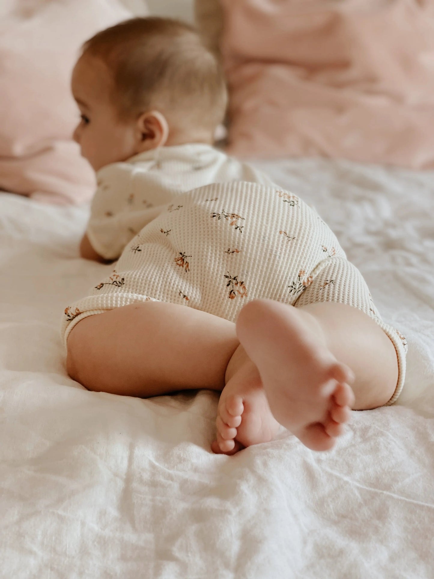 Pelele Boho Flower Natural Nenina & Co no