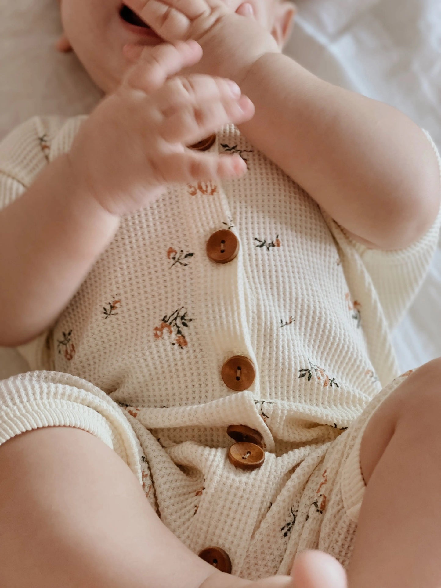 Pelele Boho Flower Natural Nenina & Co no