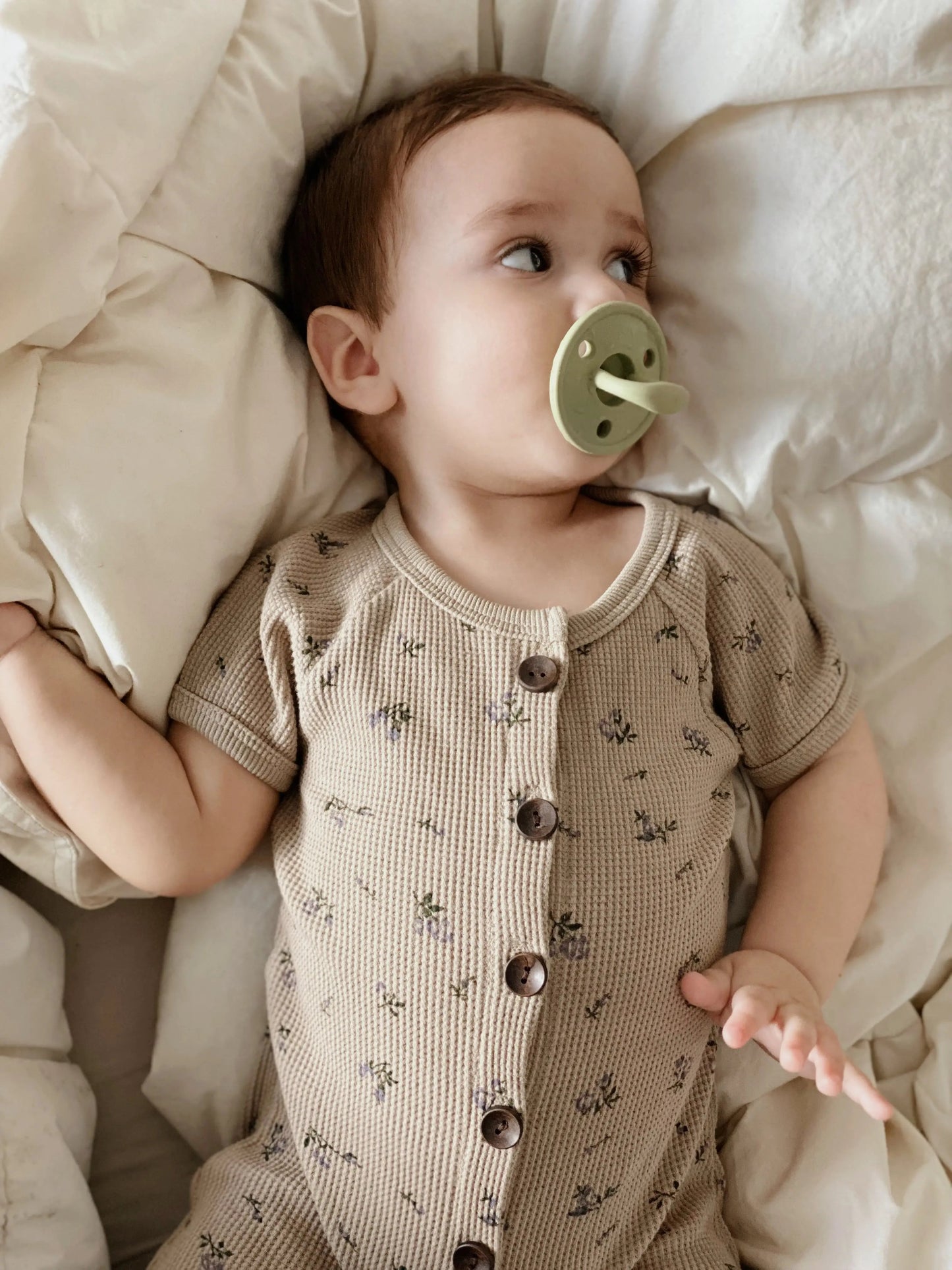 Pelele boho Flowers beige Nenina & Co