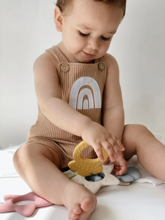 Peto Marrón con Tirantes Nenina & Co