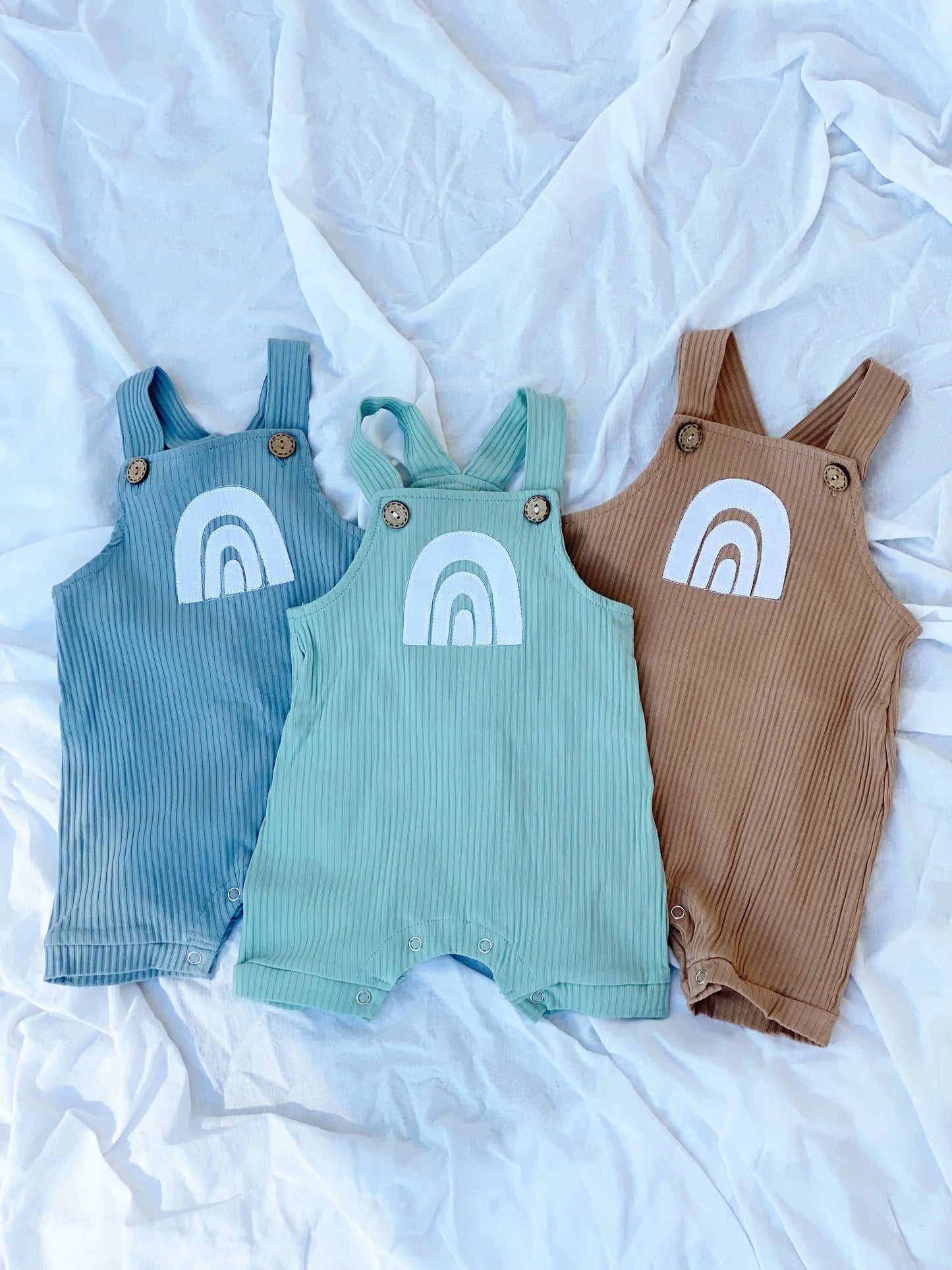 Peto Marrón con Tirantes Nenina & Co