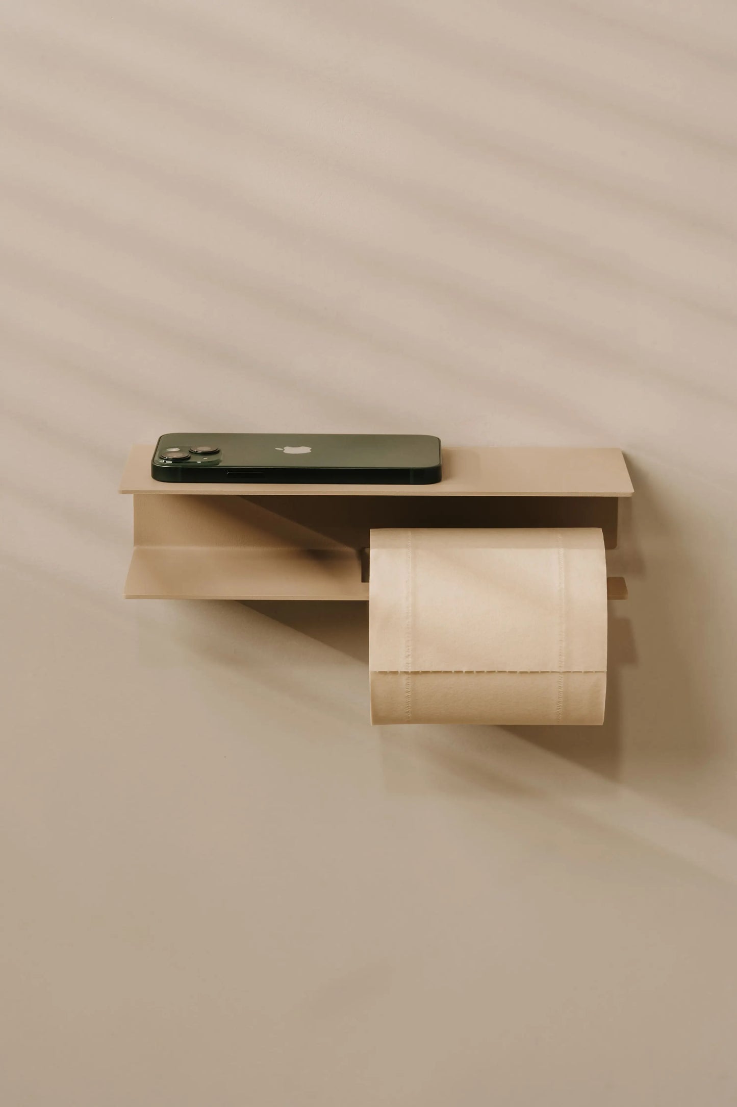 Portarrollos Berno con Estante – Diseño Moderno y Funcional | Ornare Living