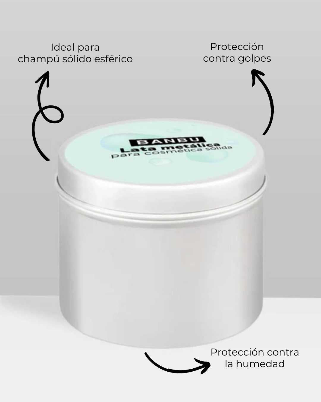 Lata metálica plateada para champú sólido, protección contra golpes y humedad, diseño moderno y funcional.