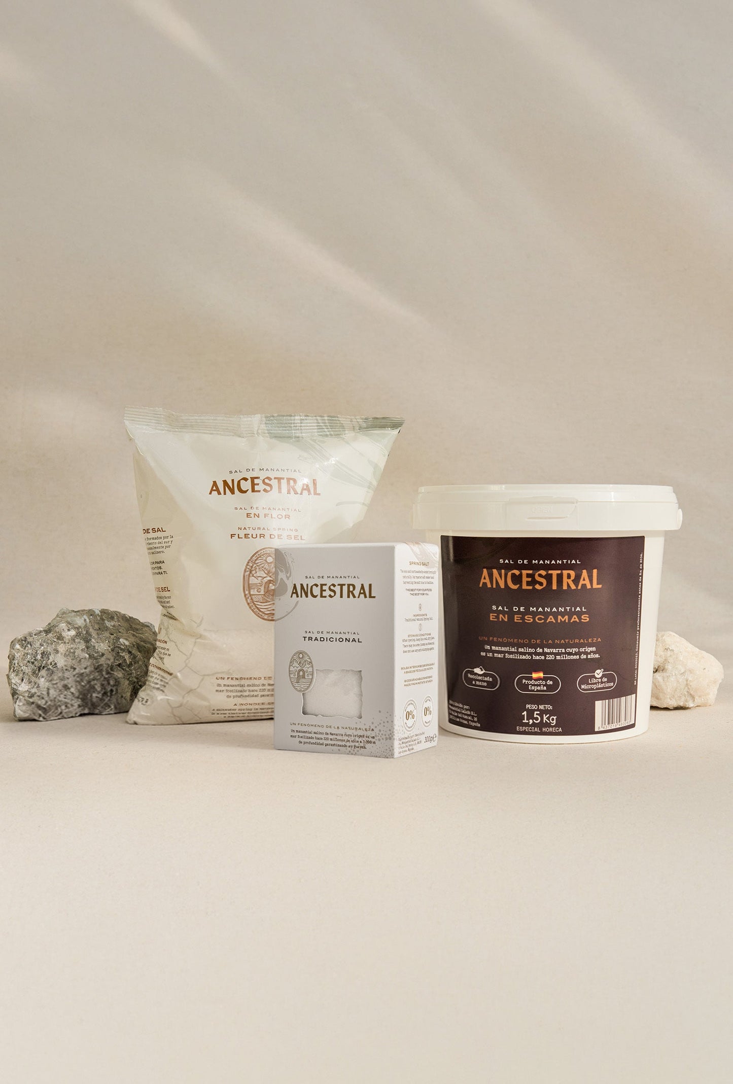 Pack Sal de Manantial Natural 3,3Kg - Escamas, Flor de Sal y Fina
