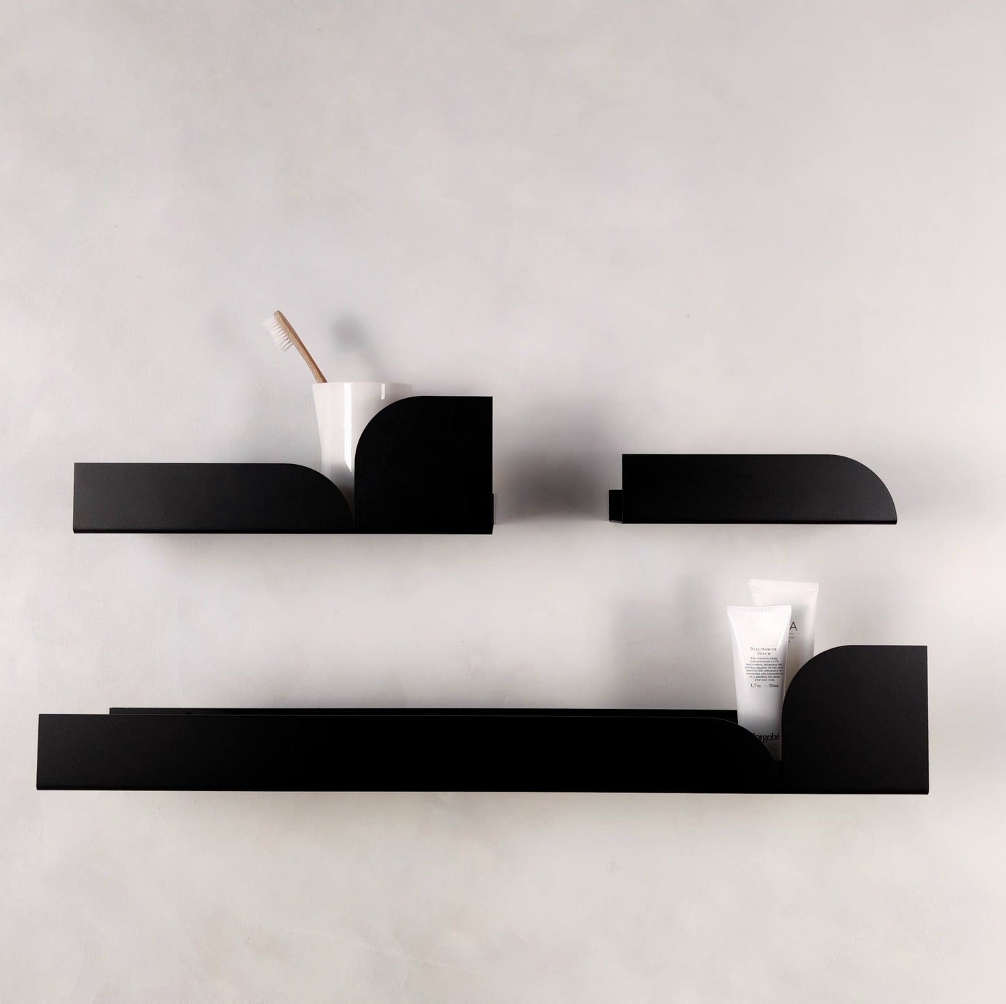 Estantería de pared metálica Torino grande – repisa flotante 60 cm