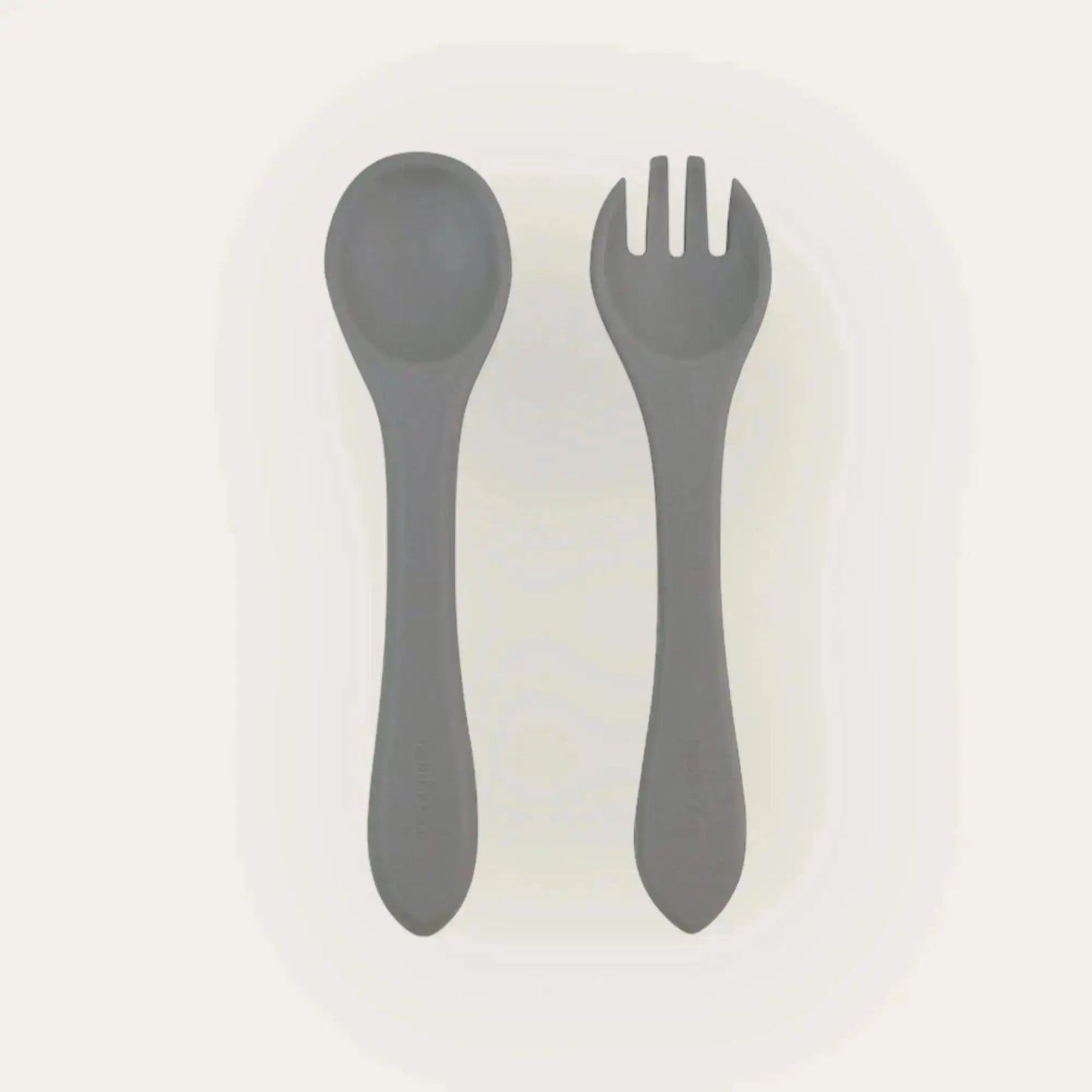 Kit Deluxe Vajilla + Babero BLW Gris 9 Piezas de Silicona orgánica con ventosas Nenina & Co