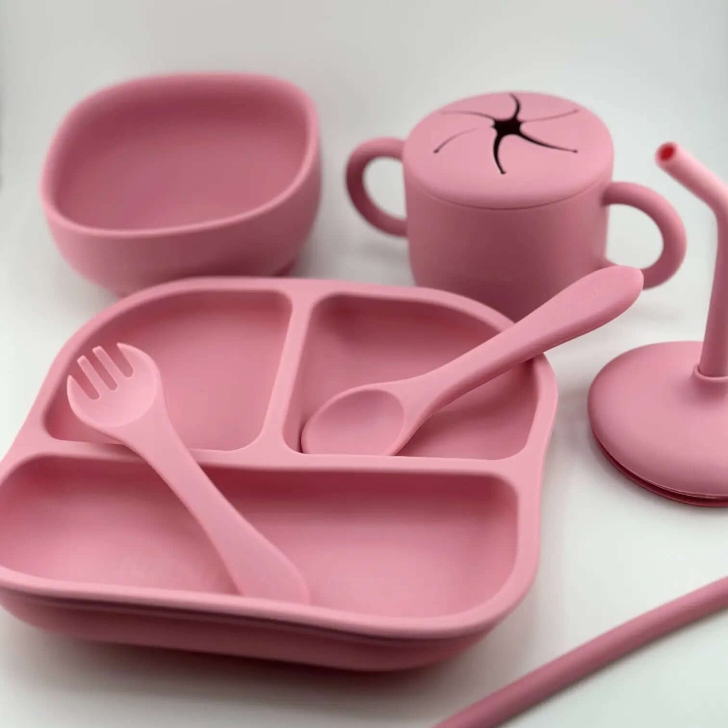 Kit Deluxe Vajilla + Babero BLW Pink 9 Piezas de Silicona orgánica con ventosas Nenina & Co