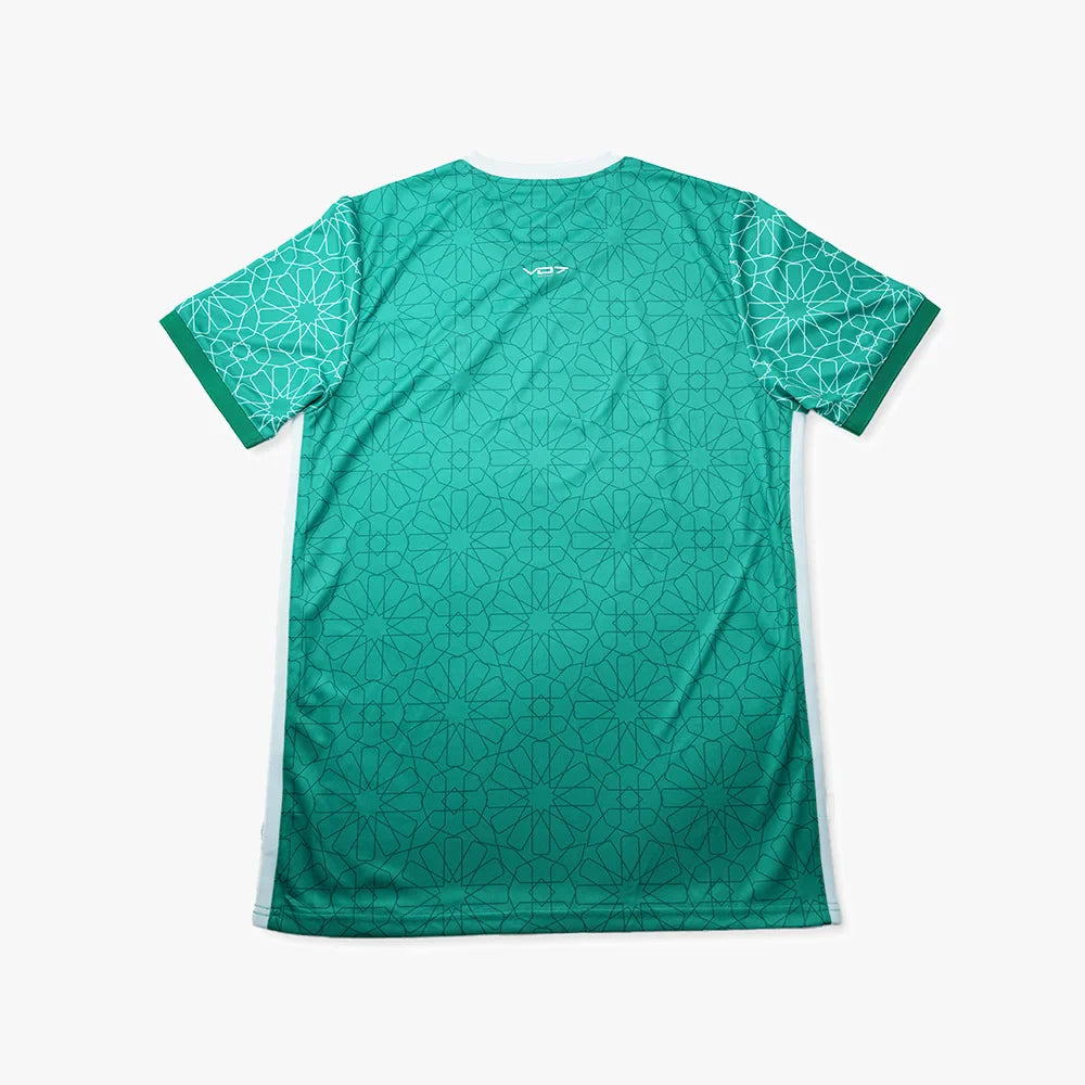 Maillot VO7 vert à motif géométrique, col blanc, logo discret, matière technique légère, vue du dos.