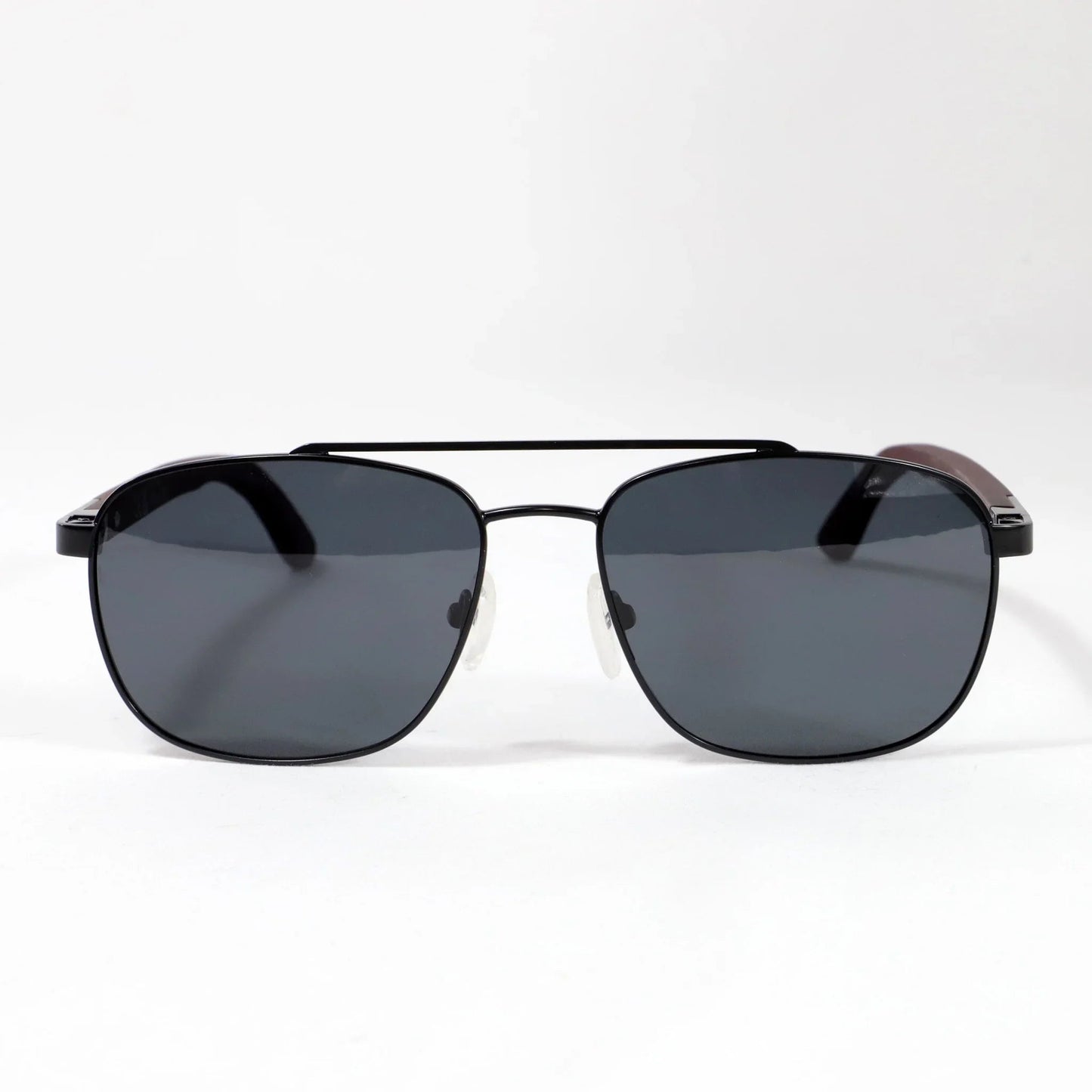 Gafas de sol Almadraba - Vista lateral mostrando patillas de madera grabadas