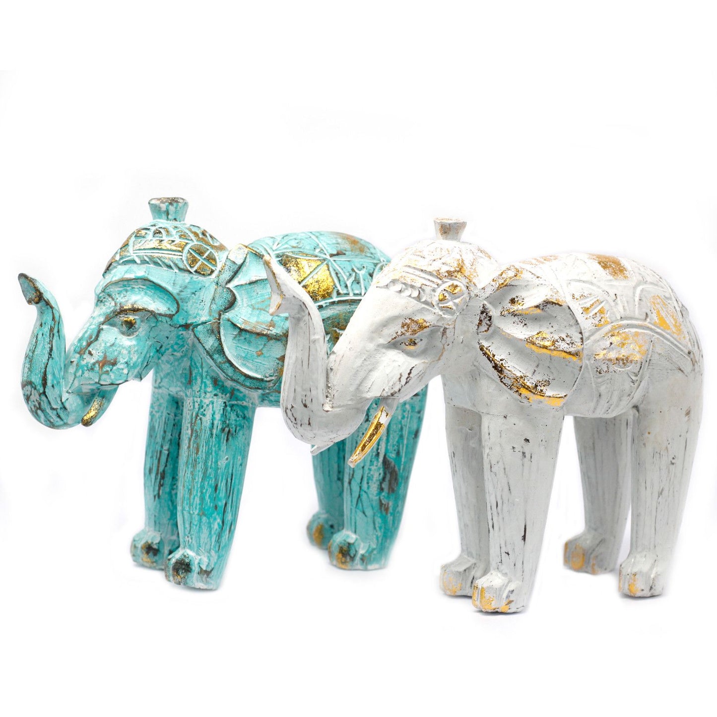 Elefantes decorativos de madera en colores verde turquesa y blanco, con detalles dorados y un estilo bohemio.