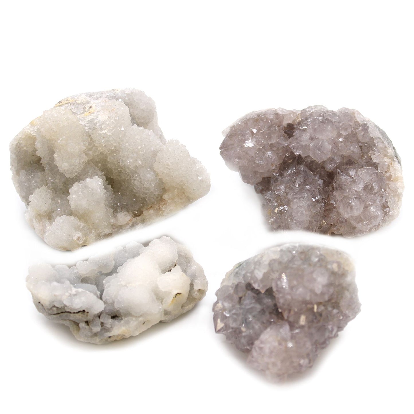 Cristales de cuarzo gris y púrpura, brillantes, en cuatro formas naturales y texturas, ideales para decoración o colección.