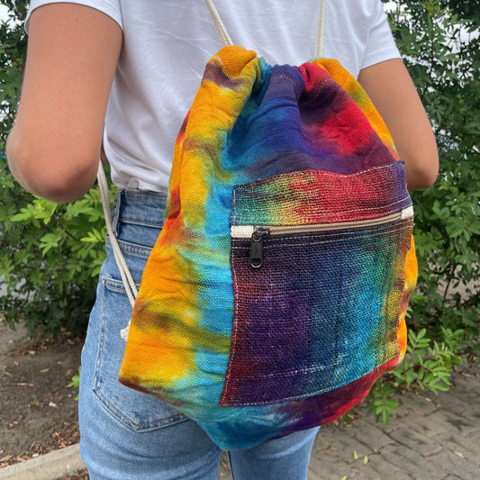 Bolsa de cáñamo con estampado tie-dye