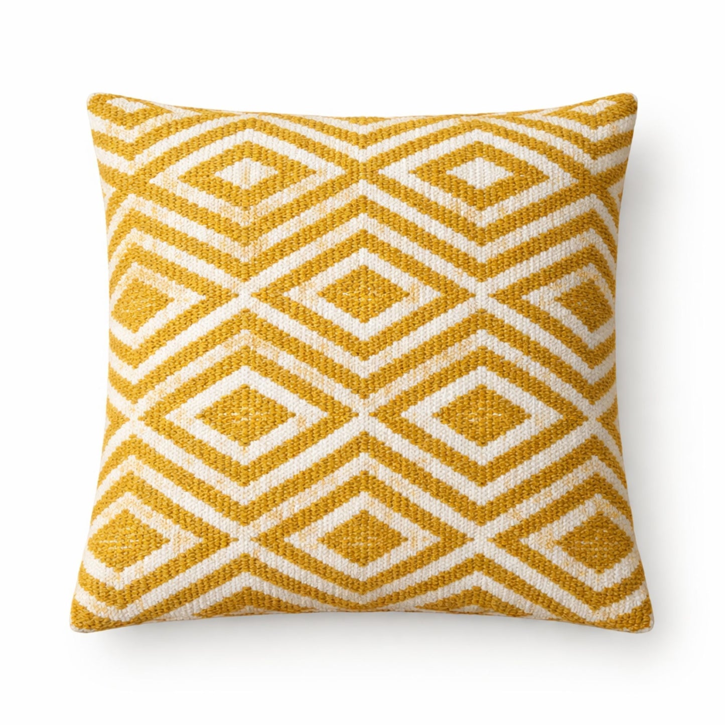 Cojín amarillo con diseño geométrico en blanco, textura de tejido, ideal para decoración moderna.