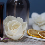 Difusor de Flores Naturales - Rosa Grande en Cuerda