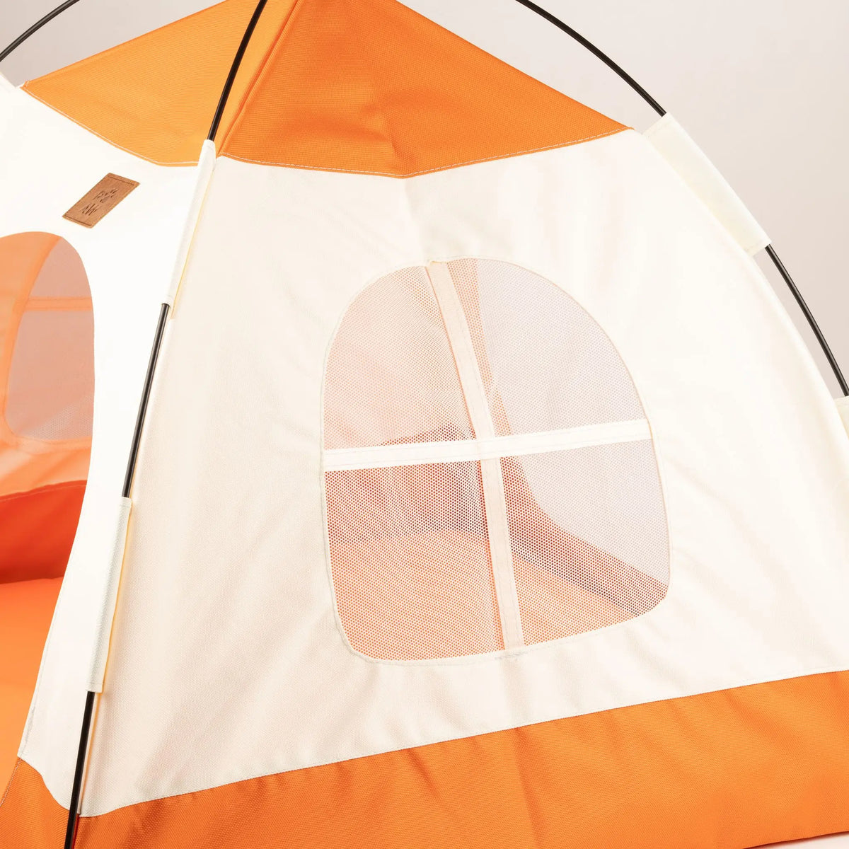 Cama tienda para mascotas beige y naranja de 58 cm