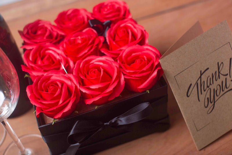 Caja de Regalo - Flor de Jabón  9 Rosas rojo - cuadrado