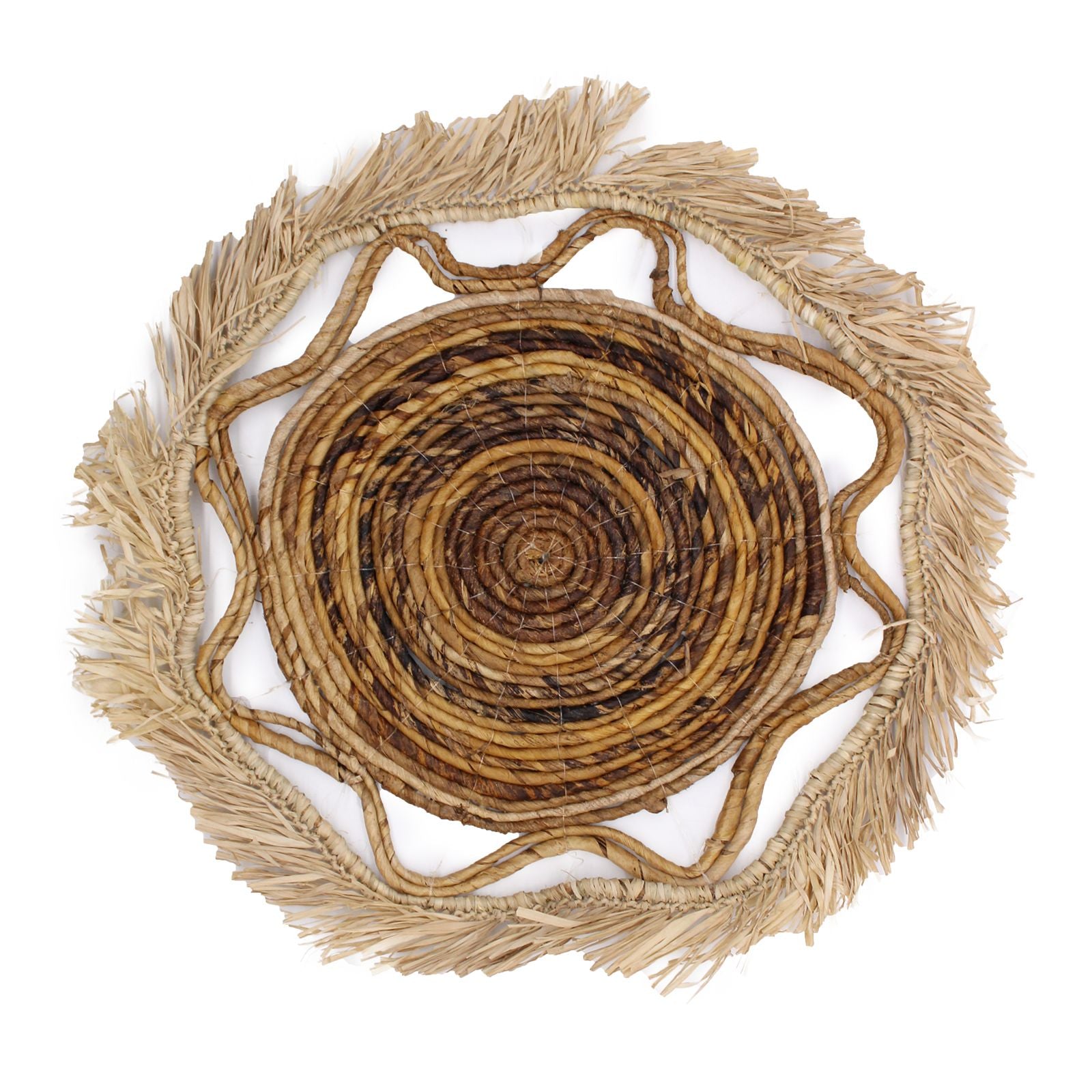 Manta de yute beige y marrón con flecos, diseño circular, ideal para decoración bohemia y natural.