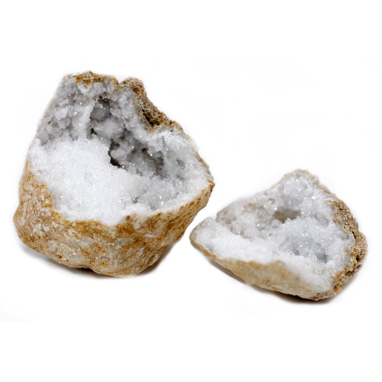 Cristales de cuarzo blanco y gris en forma de geoda, perfectos para decoración y energía positiva.