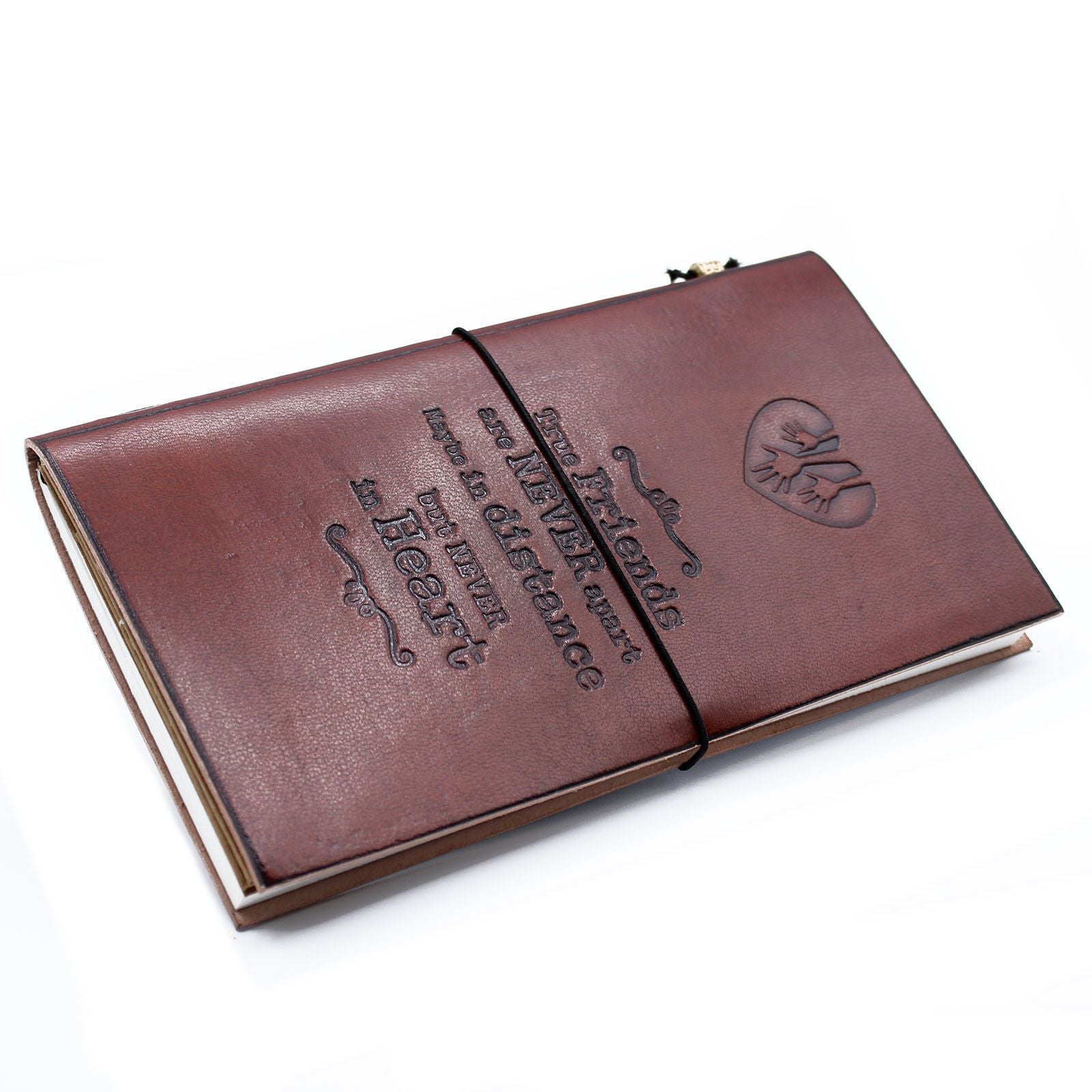 Cuaderno de cuero marrón estilo vintage con grabado de corazones y frases motivacionales. Ideal para anotar pensamientos.