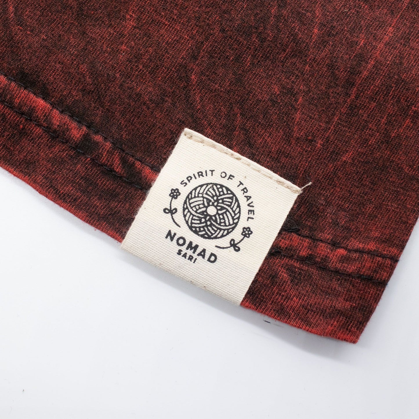 Nomad Sari Camiseta de algodón lavado a piedra - Mandala de Dragón - Granate - XL
