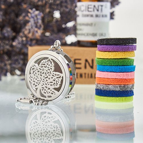 Colgante de plata con diseño de flor, incluidos discos de fieltro coloridos para aceites esenciales.