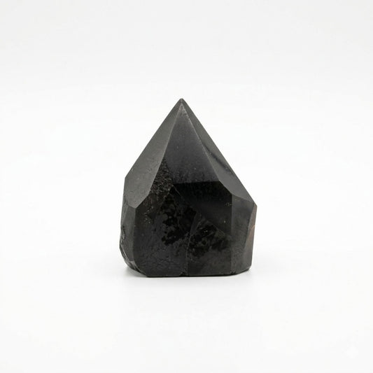 Cristal de obsidiana negra en forma de punta, acabado pulido, ideal para decoración y coleccionismo.