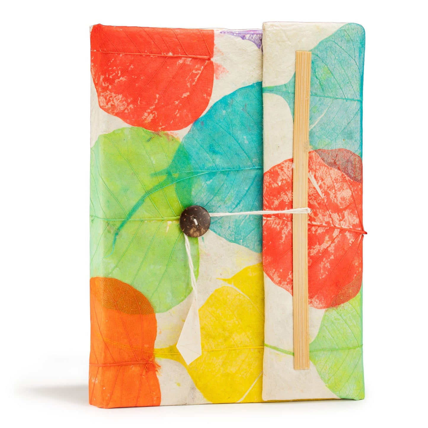 Cuaderno de tapa blanda, colores vibrantes y diseño de hojas, hecho de papel reciclado, estilo artesanal y único.