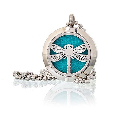 Colgante de dragón en acero inoxidable con fondo azul turquesa y cadena de bolitas. Ideal para un look elegante.