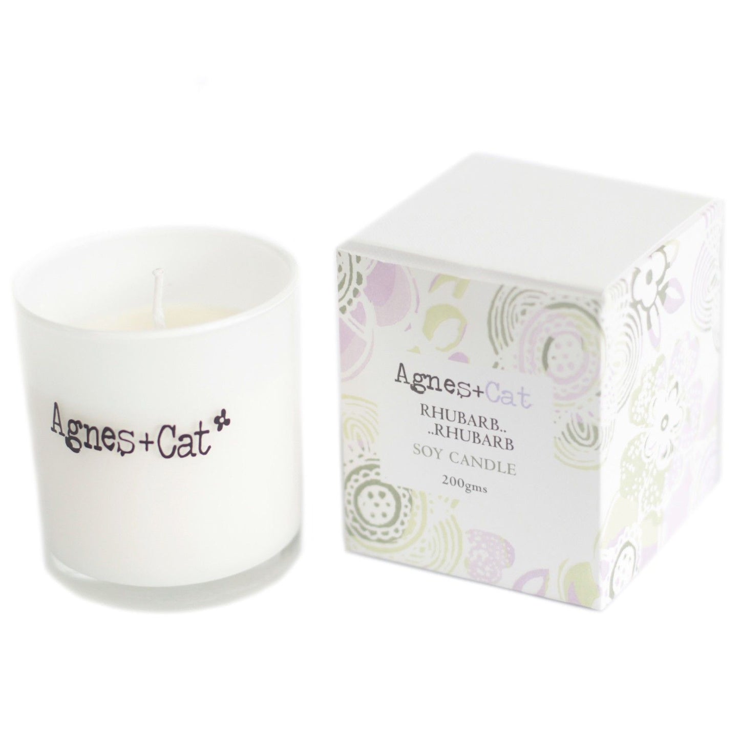 Vela de soja blanca con aroma a ruibarbo, envase elegante en caja decorada. Perfecta para aromatizar cualquier espacio.