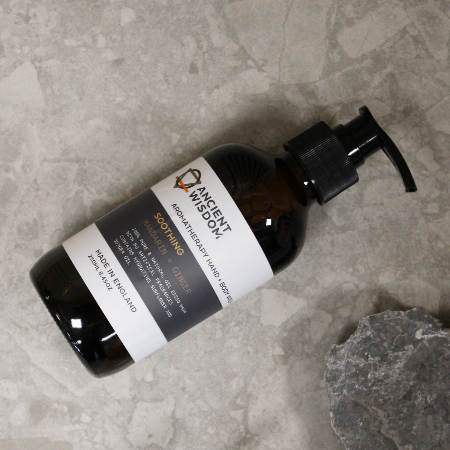 Jabón líquido de manos y cuerpo de enebro, lima y menta verde 250ml