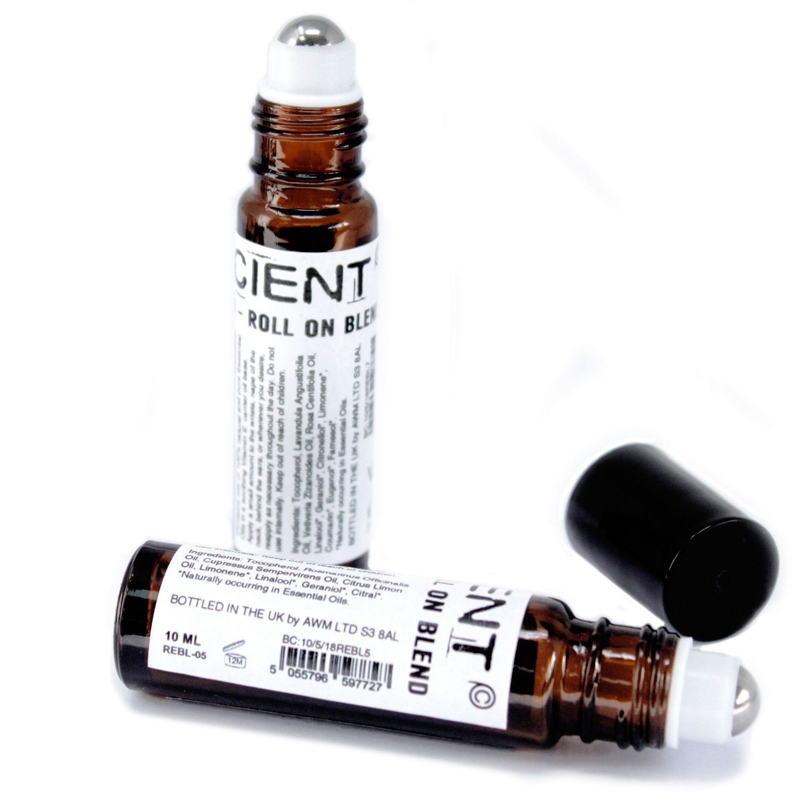 Roll-on de aceite esencial, vidrio marrón, 10 ml, mezcla aromática, tapa negra. Ideal para relajación y bienestar.