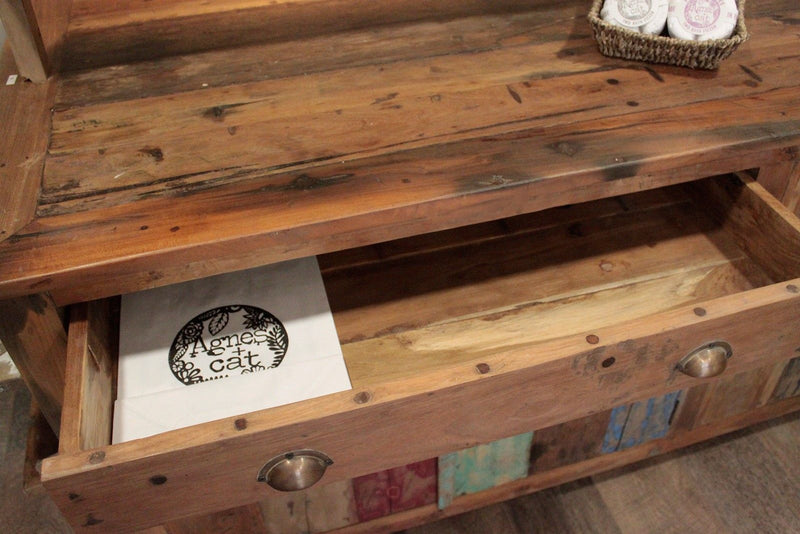 Mesa de exhibición central  207x97x80cm