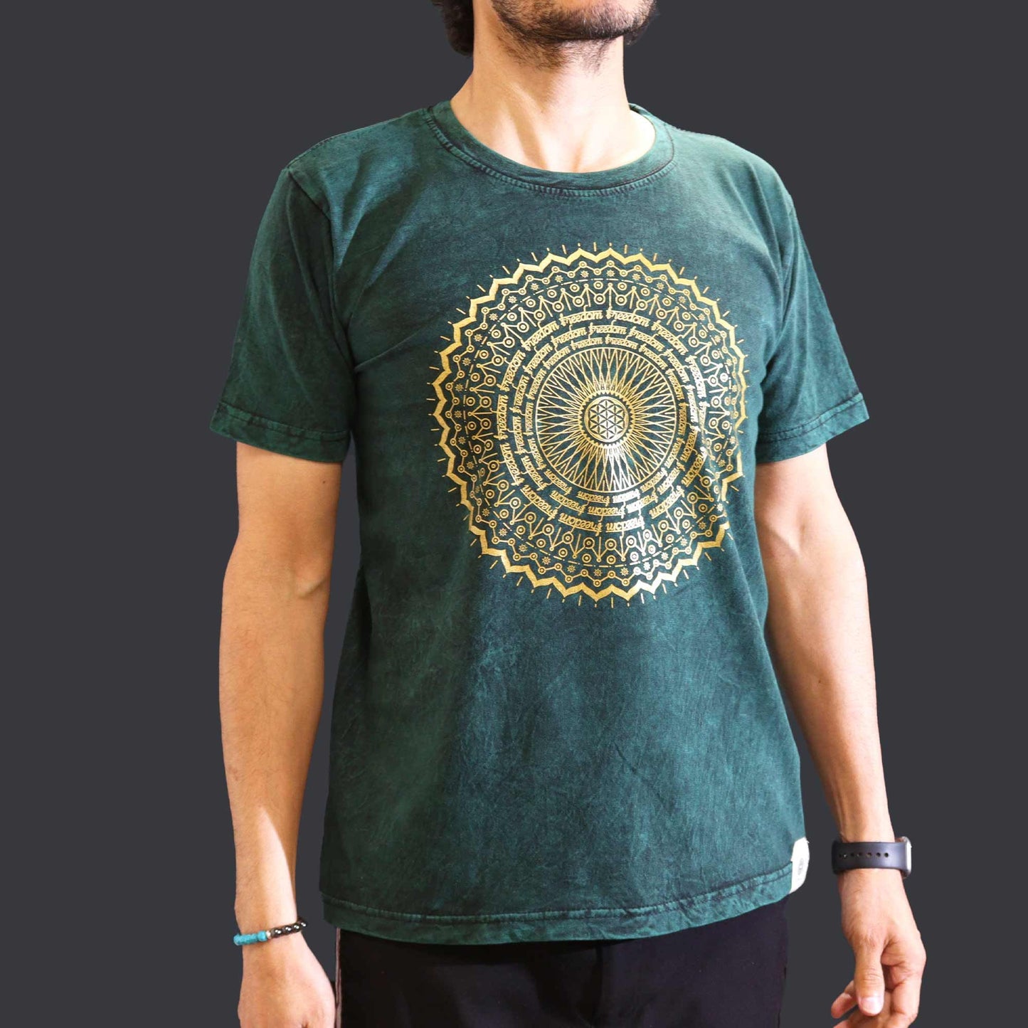 Camiseta Nomad Sari Pequeña - Mandala - Verde
