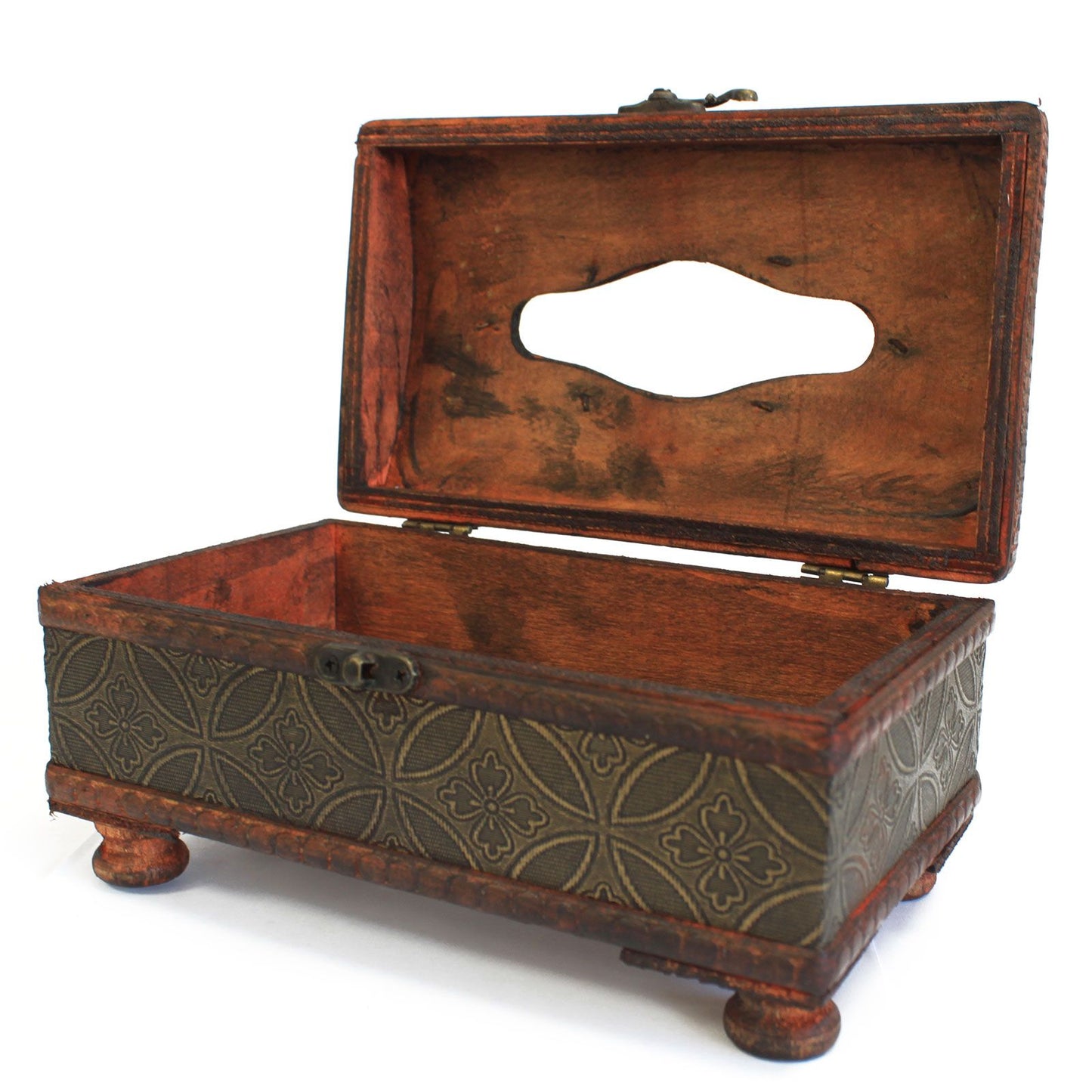 Caja de madera vintage con diseño en relieve, color marrón y rojo, estilo antiguo, ideal para almacenamiento decorativo.