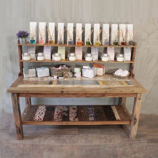 Mesa estándar de 2,2 m con estante superior