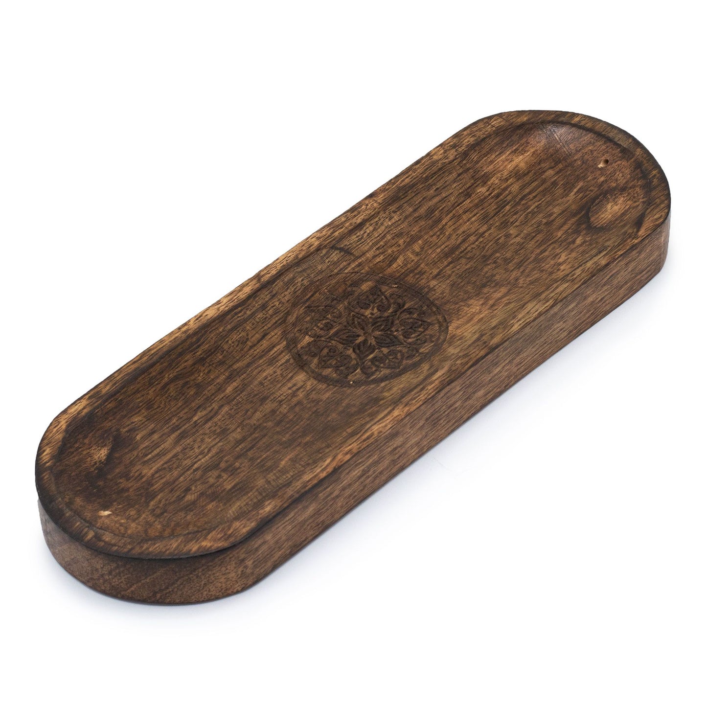 Bandeja ovalada de madera oscura con grabado decorativo, ideal para decorar o servir.