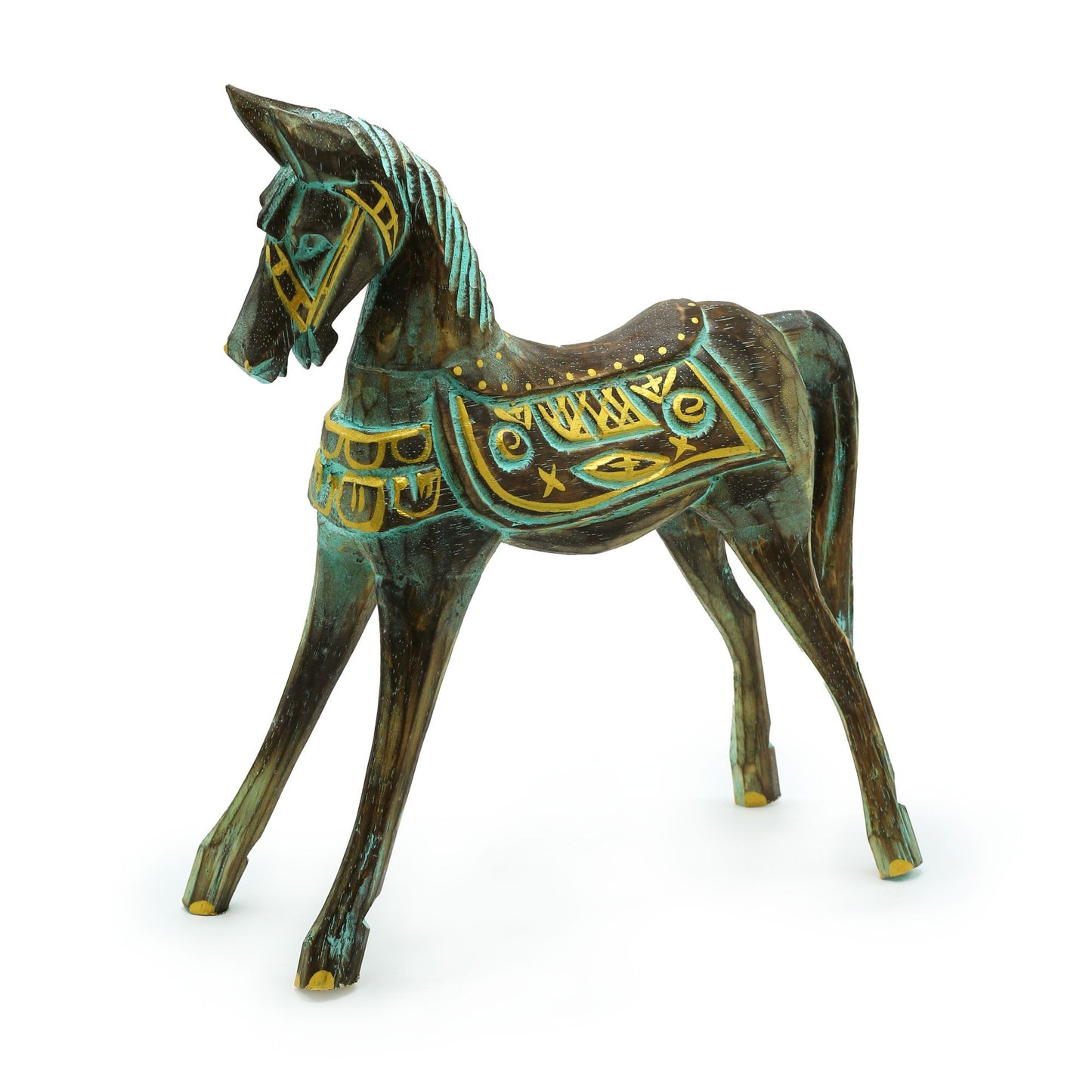 Caballo decorativo tallado en madera, color verde con detalles dorados, estilo artesanal vintage.