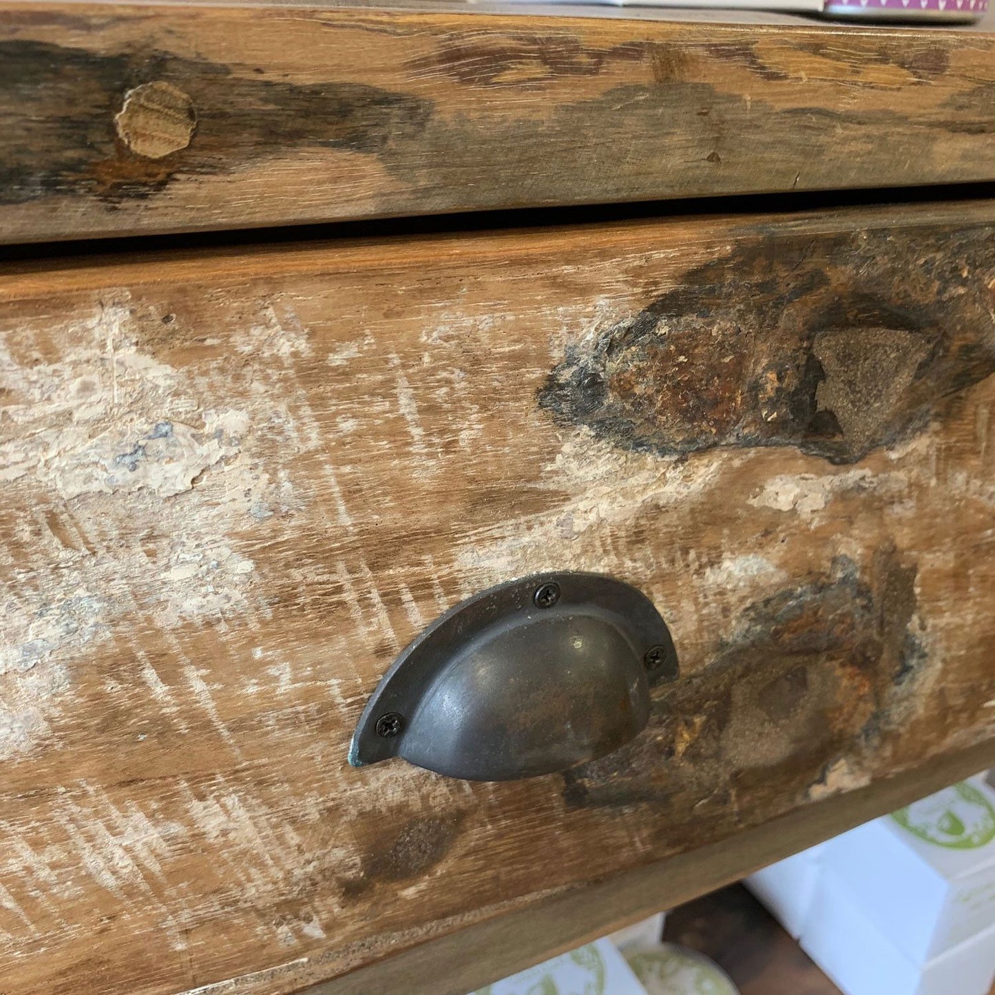 Mesa de exhibición central  207x97x80cm