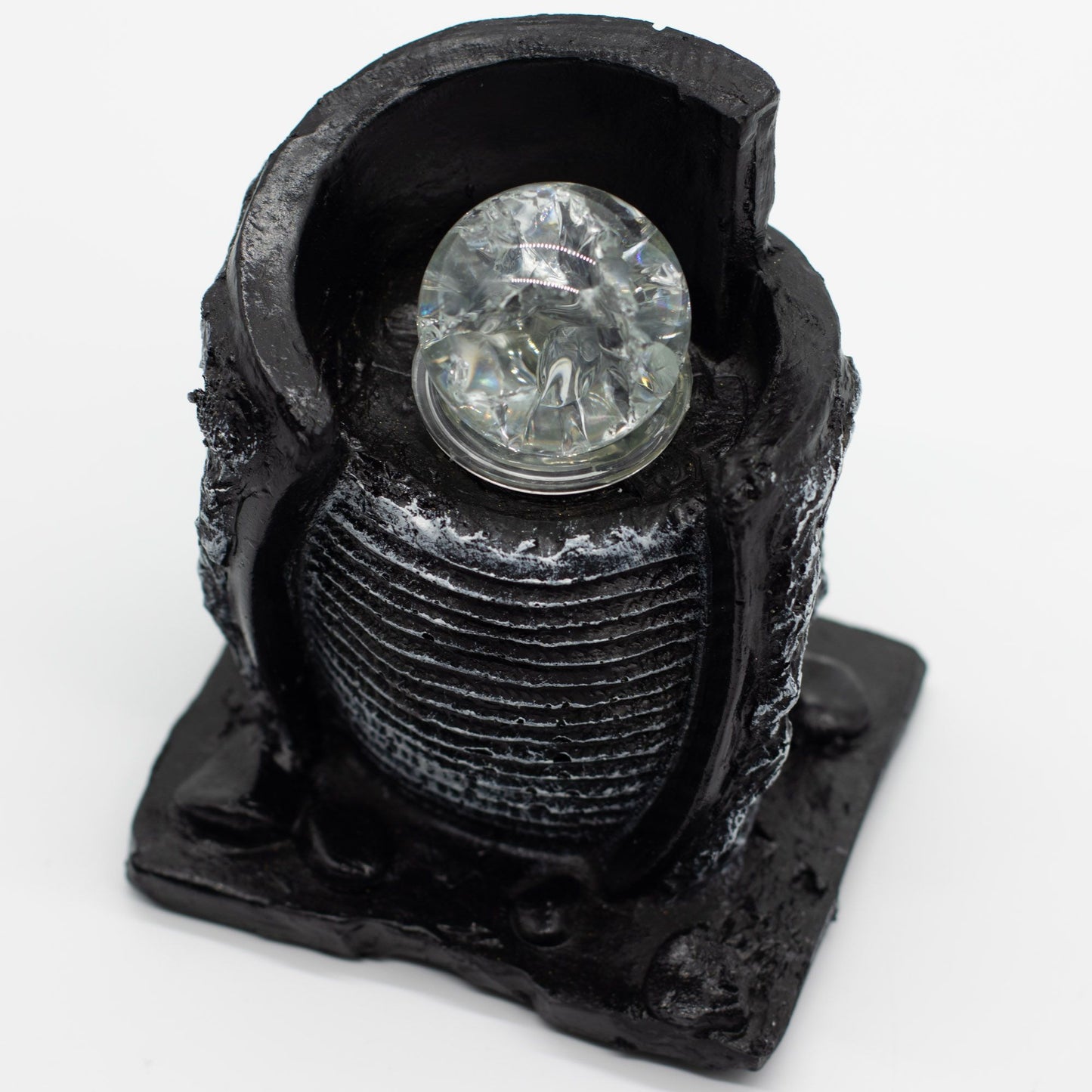 Anillo de resina negra con diamante simulado, estilo moderno y elegante para realzar tu look.