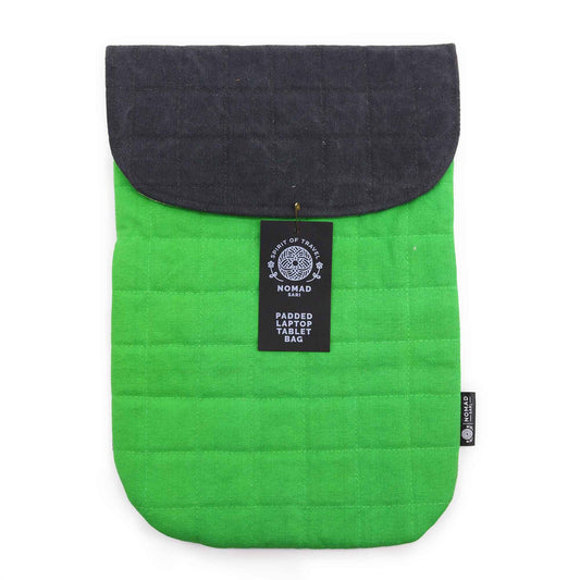 Bolsa para tablet acolchada en verde brillante con tapa negra, ideal para proteger dispositivos electrónicos.