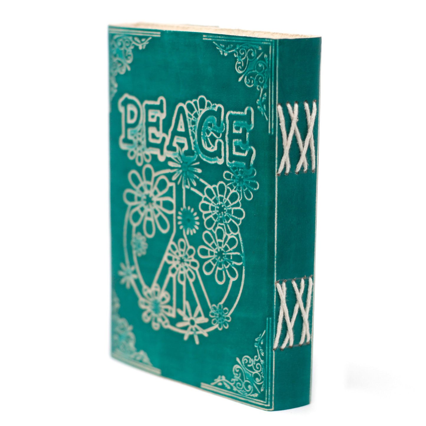 Cuaderno artesanal teal con bordado blanco, diseño "PEACE" y flores, estilo vintage y ecológico.