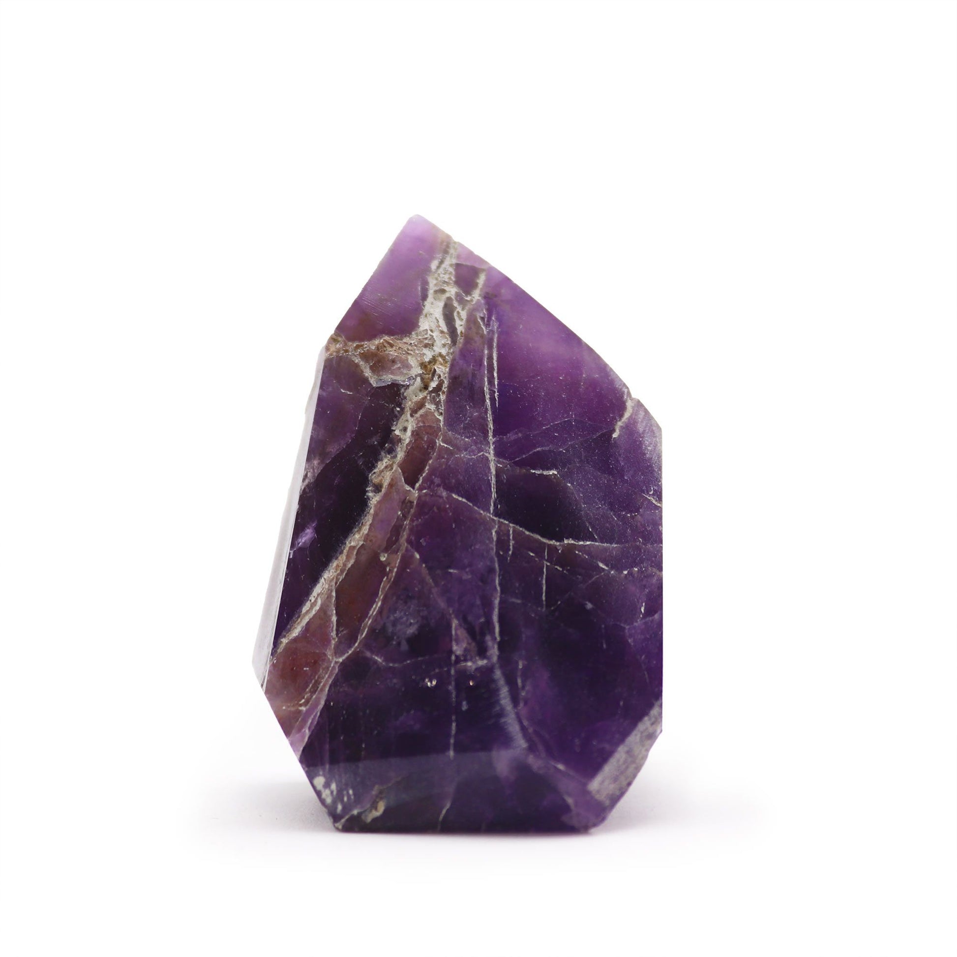 Cristal de amatista púrpura, mineral natural pulido con tonos violetas y vetas doradas, ideal para decoración.