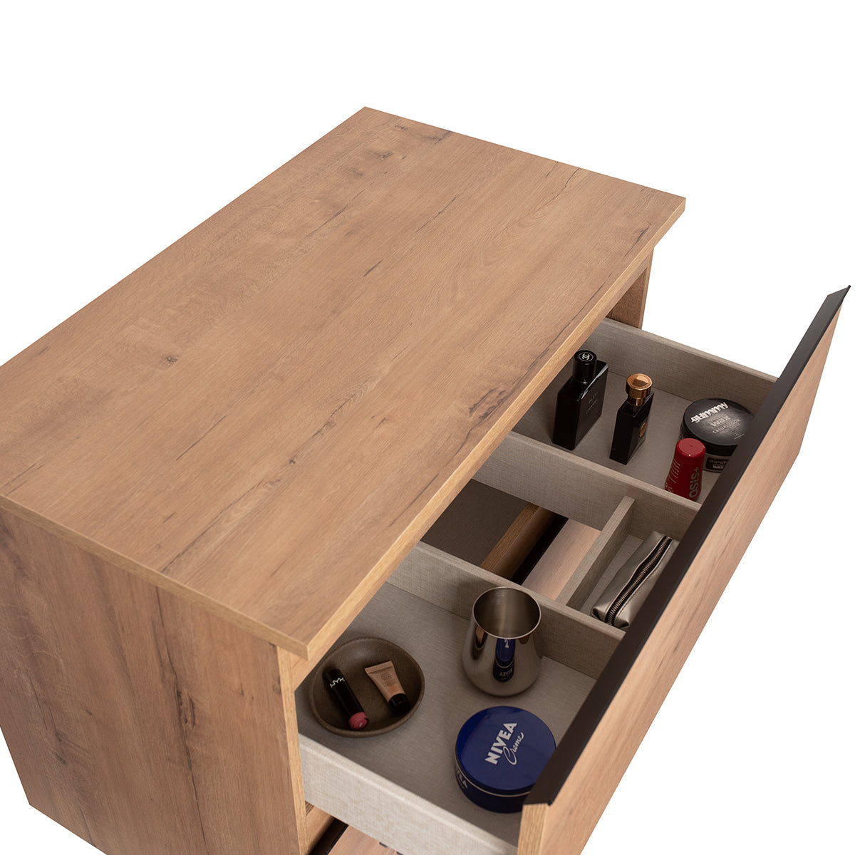 Detalle encimera y tiradores negros – mueble roble ostippo baño