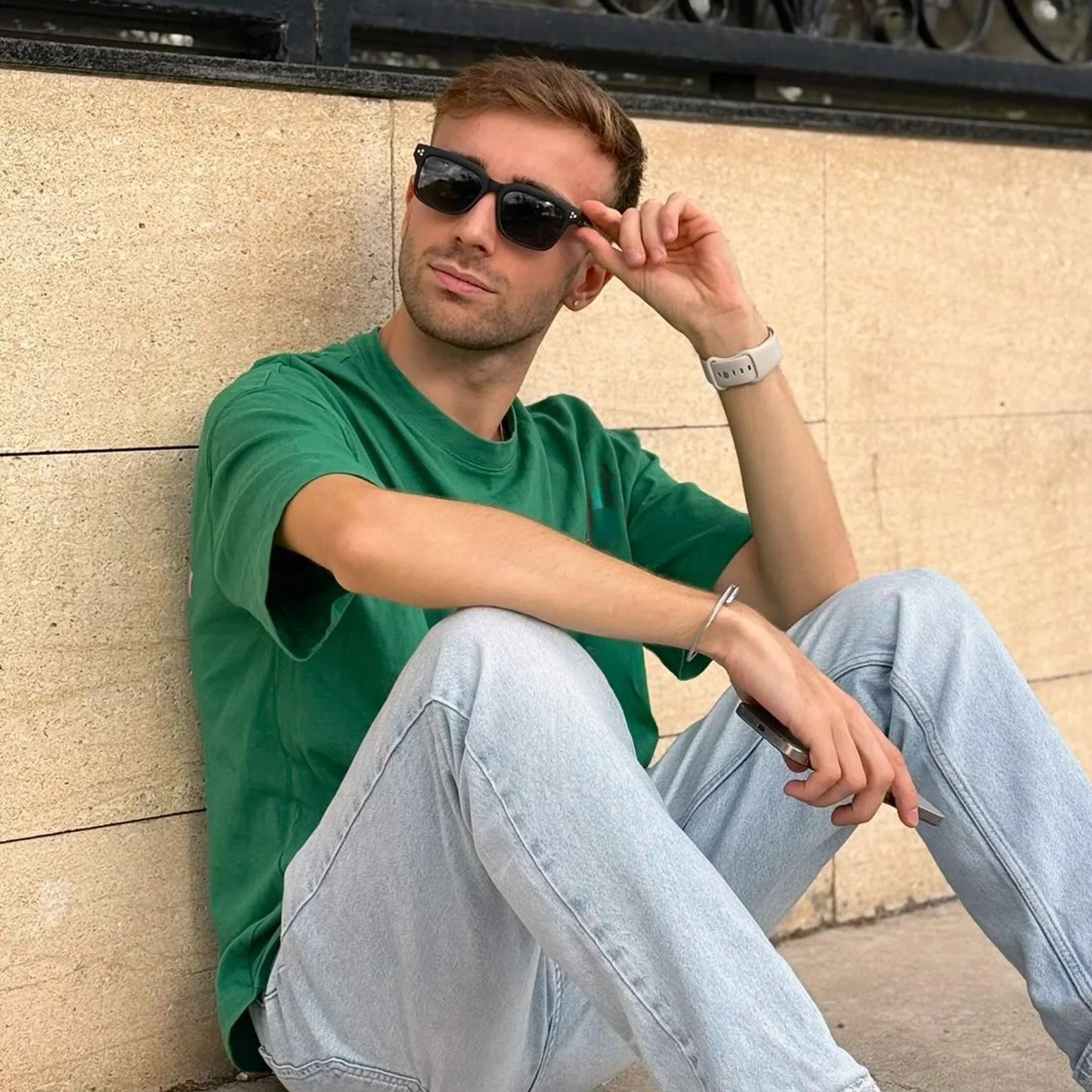 Boadella · gafas de sol rectangulares negras con lentes verdes